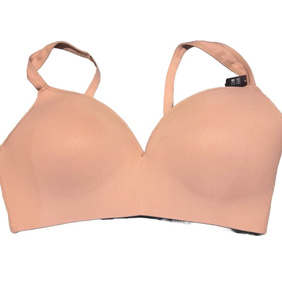 Seamless Tan Bra - Picture 1 of 4